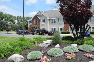 CrestHill Suites