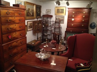 White & White Antiques