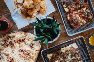 Toss & Fire Wood-Fired Pizza