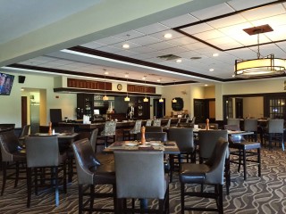 Lakeshore Yacht & Country Club
