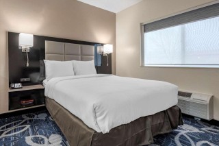 Comfort Inn & Suites Liverpool