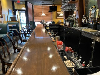 Dark Horse Tavern