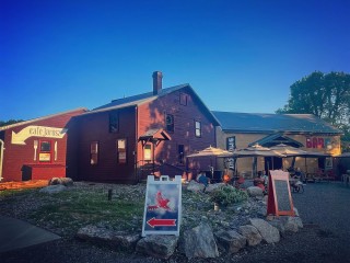 Cafe Jarosz The Yard