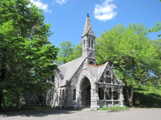 Oakwood Cemetery