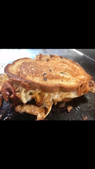 Melt Food Truck Grilled Cheese