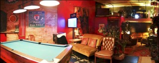 Al's Wine and Whisky Lounge