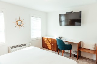 Guest Room - Skaneateles Boutique Hotel