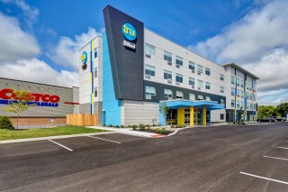 Tru by Hilton Syracuse-Camillus