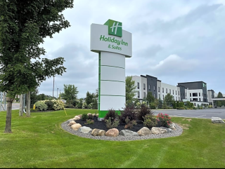 Holiday Inn & Suites Syracuse Airport-Liverpool