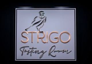 Strigo Sign