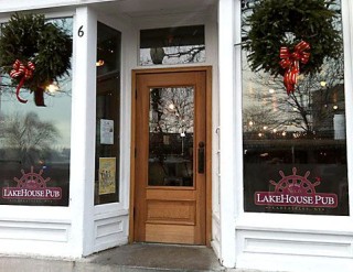 Lakehouse Pub