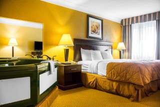 Jacuzzi Suite